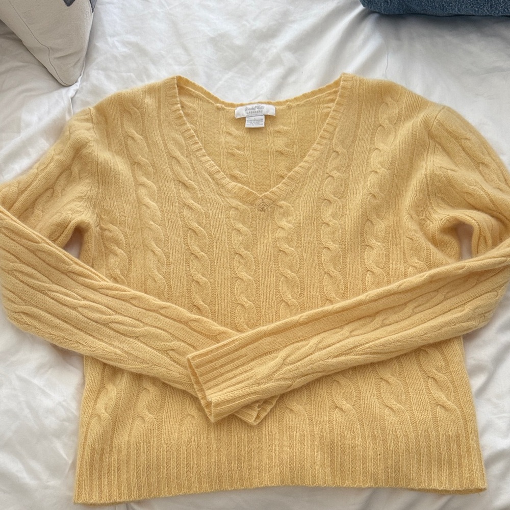 Vintage Women's Butter Yellow Cashmere Cable Knit Sweater